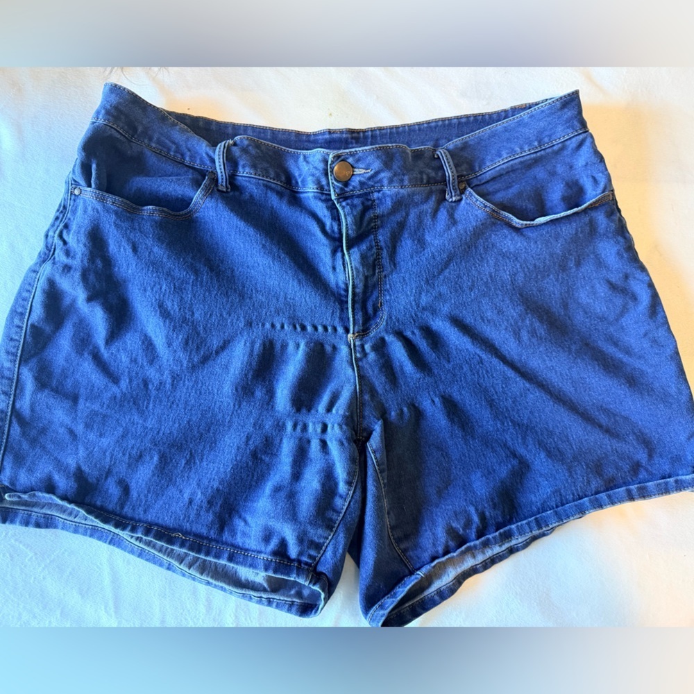 Faded Glory Denim Shorts 22W Plus Medium Wash Rolled Cuff Embroidered Pockets